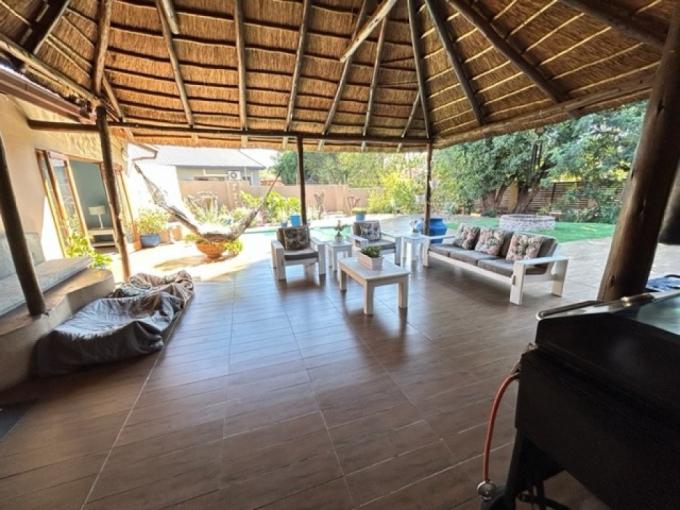 4 Bedroom House for Sale For Sale in Randhart - MR701042