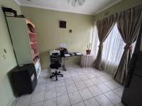  of property in Mayberry Park