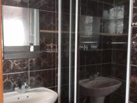  of property in Brackendowns