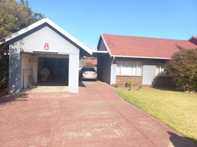 3 Bedroom House for Sale For Sale in Verwoerdpark - MR701093