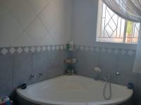  of property in Glenvista