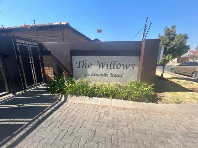 3 Bedroom Simplex for Sale For Sale in Alberton - MR701130