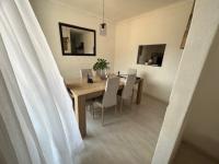  of property in Dawn Park