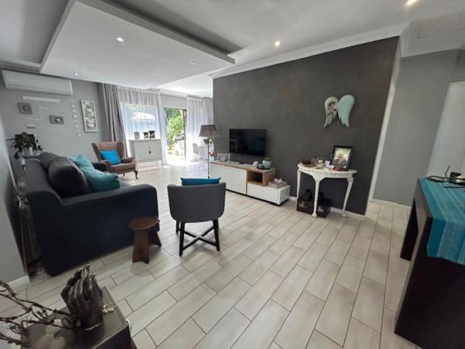 3 Bedroom Simplex for Sale For Sale in Brackenhurst - MR701141