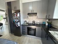  of property in Brackenhurst