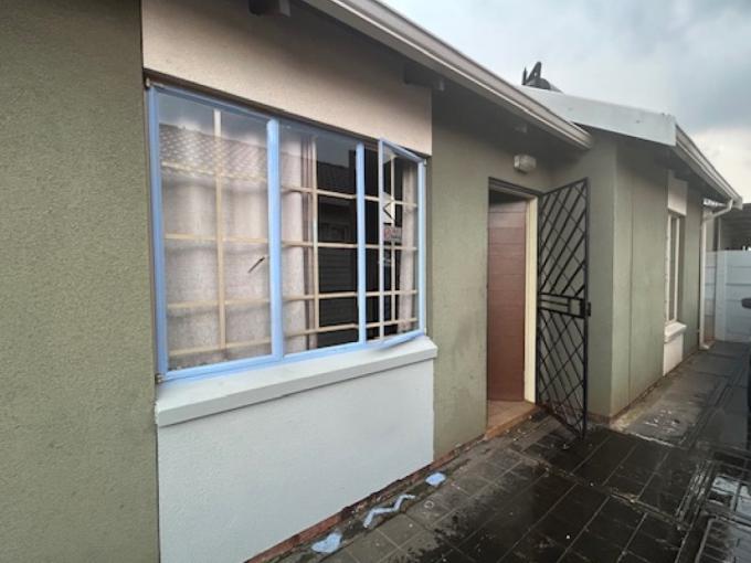2 Bedroom House for Sale For Sale in Alberton - MR701142