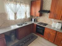  of property in Liefde en Vrede