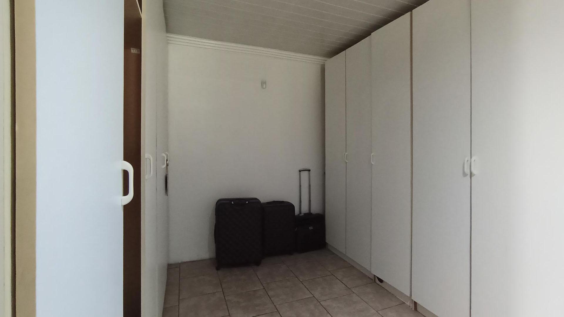 Main Bedroom - 54 square meters of property in Pretoria North