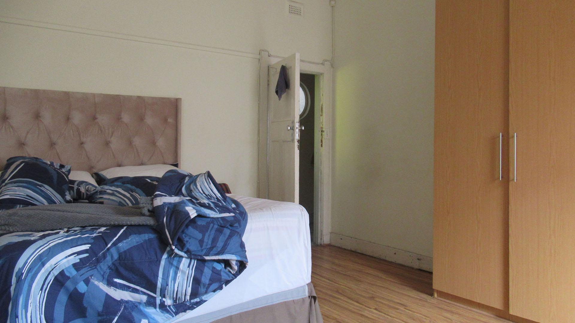 Bed Room 1 - 33 square meters of property in Rosettenville