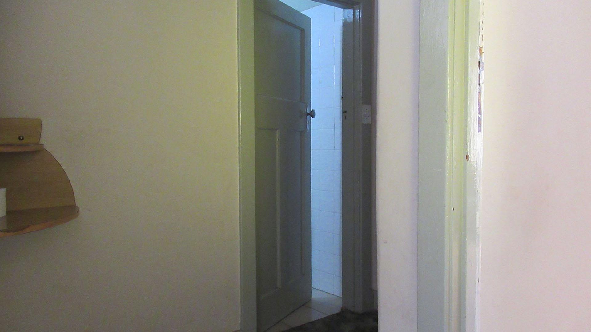 Spaces - 26 square meters of property in Rosettenville