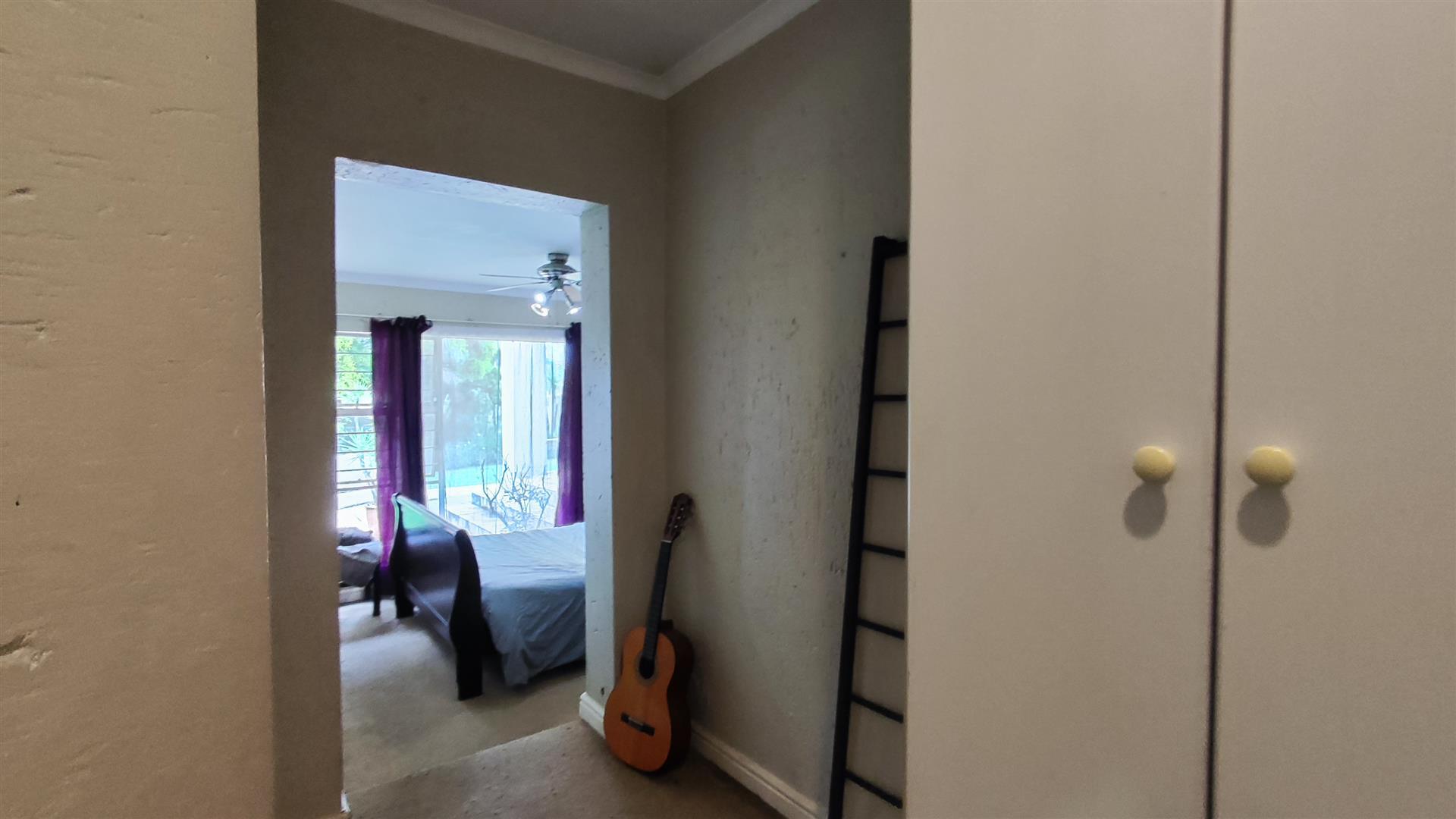 Spaces - 32 square meters of property in Marais Steyn Park