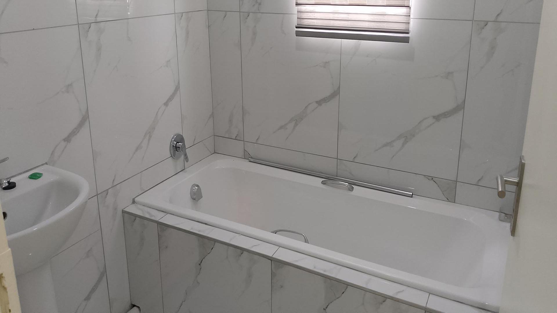 Bathroom 1 of property in Wilfordon