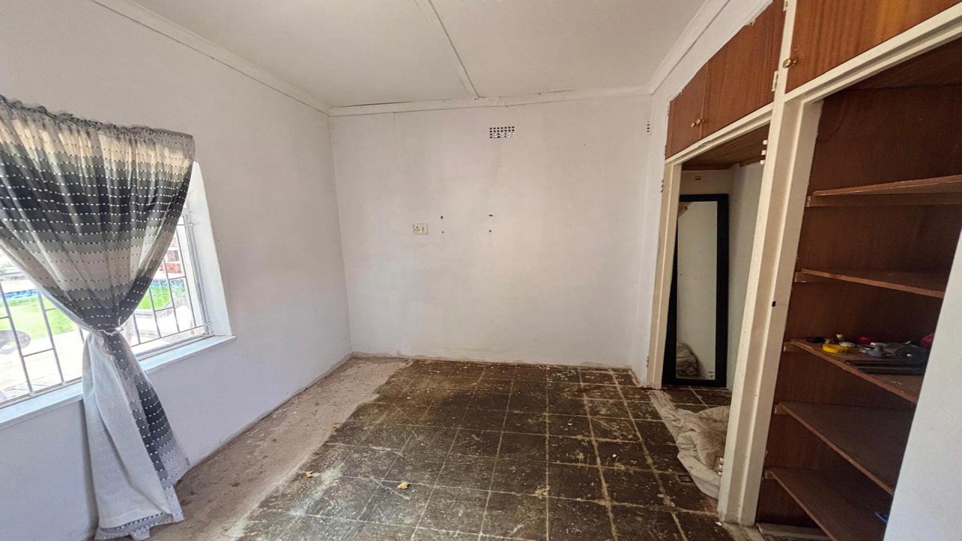 Bed Room 3 of property in Kimberley