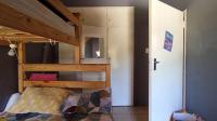 Bed Room 1 - 11 square meters of property in Meyerspark