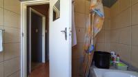Bathroom 1 - 6 square meters of property in Meyerspark
