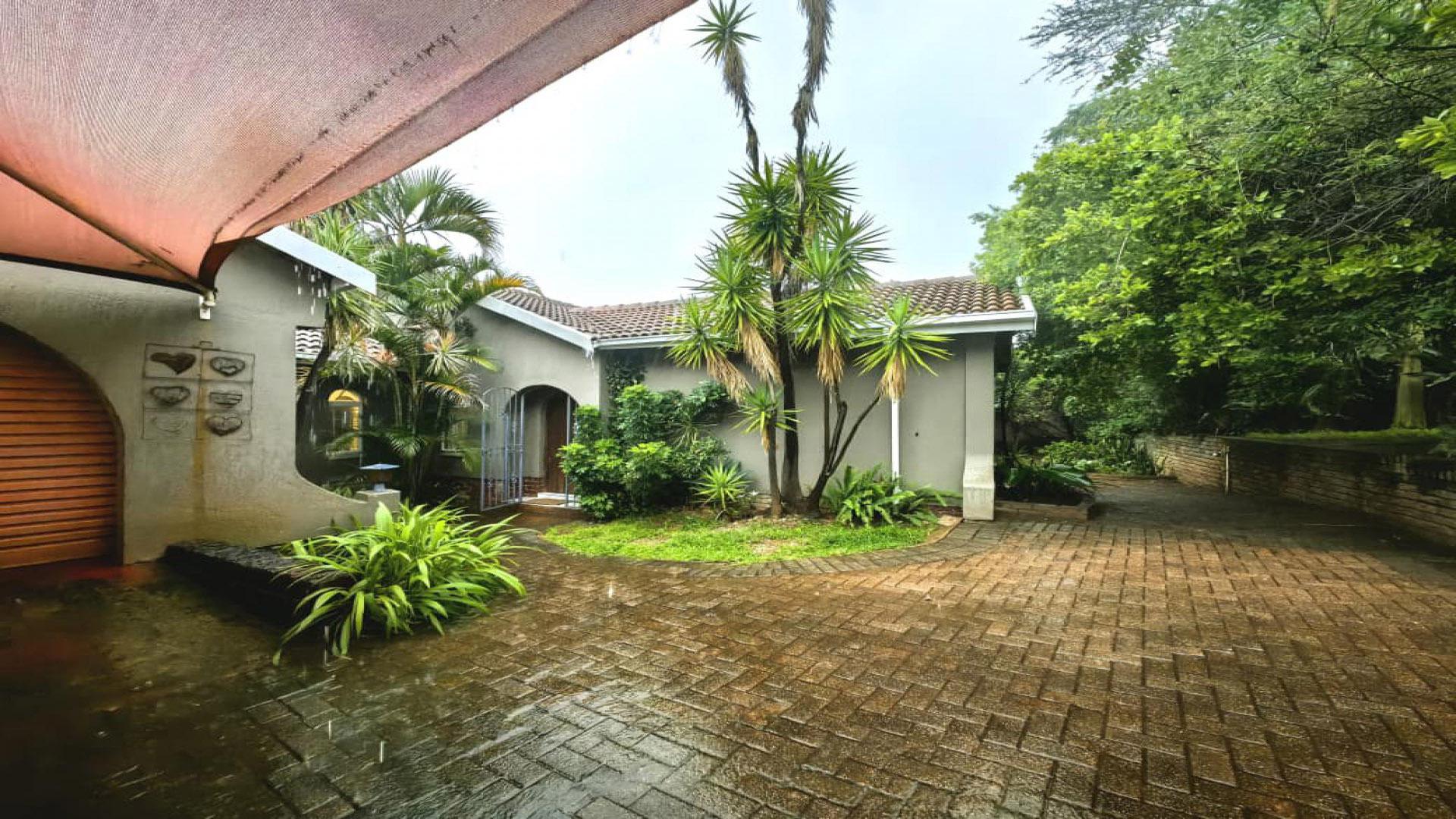 Front View of property in Cashan