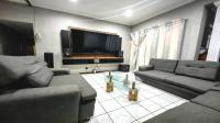 Lounges of property in Cashan