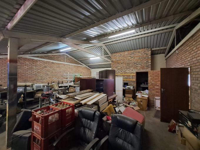 Commercial to Rent in Potchefstroom - Property to rent - MR701212