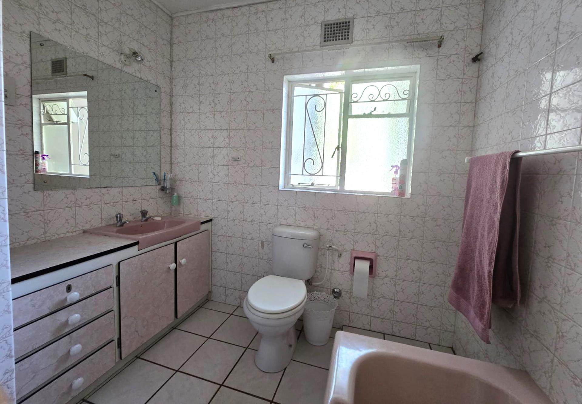  of property in Lemoenkloof