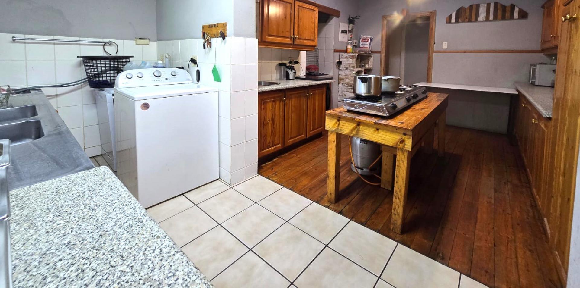  of property in Lemoenkloof