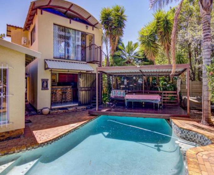 8 Bedroom House for Sale For Sale in Van Riebeeckpark - MR701219