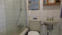 Bathroom 1 - 4 square meters of property in Gosforth Park