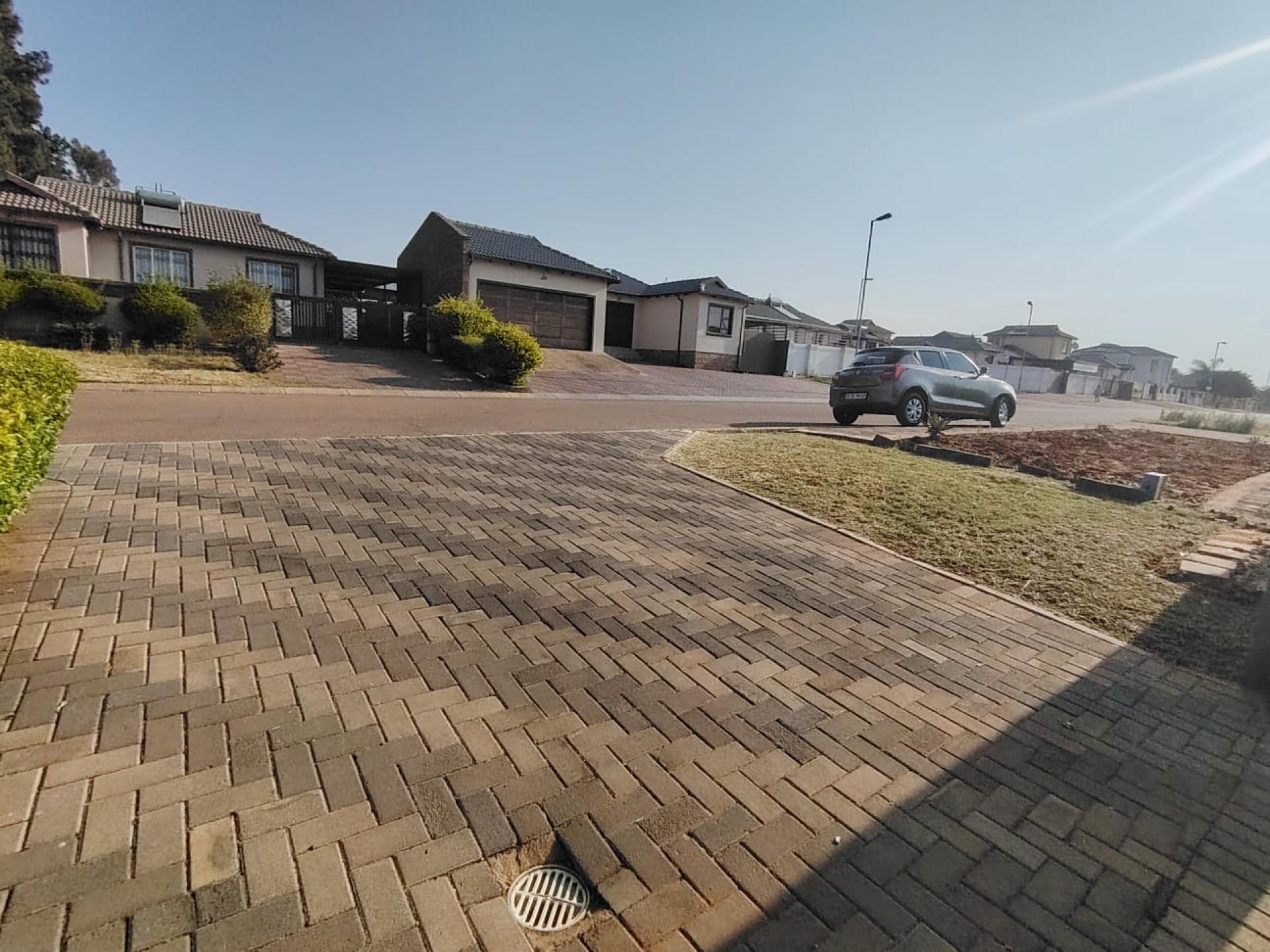  of property in Amandasig