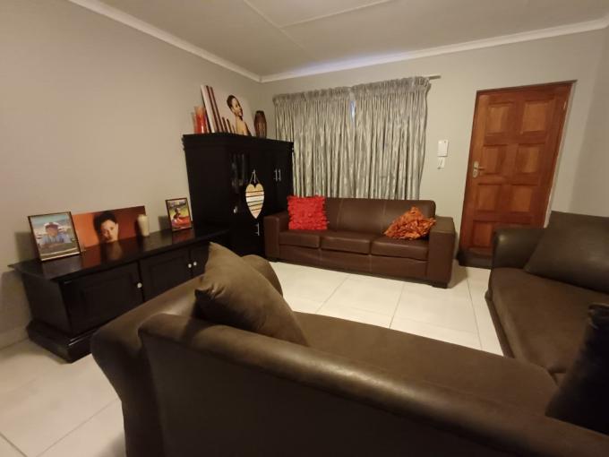 2 Bedroom Apartment for Sale For Sale in Bela-Bela (Warmbad) - MR701235