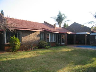 3 Bedroom Duet for Sale For Sale in Newlands - Private Sale - MR70124