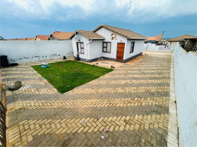 3 Bedroom House for Sale For Sale in Protea Glen - MR701285