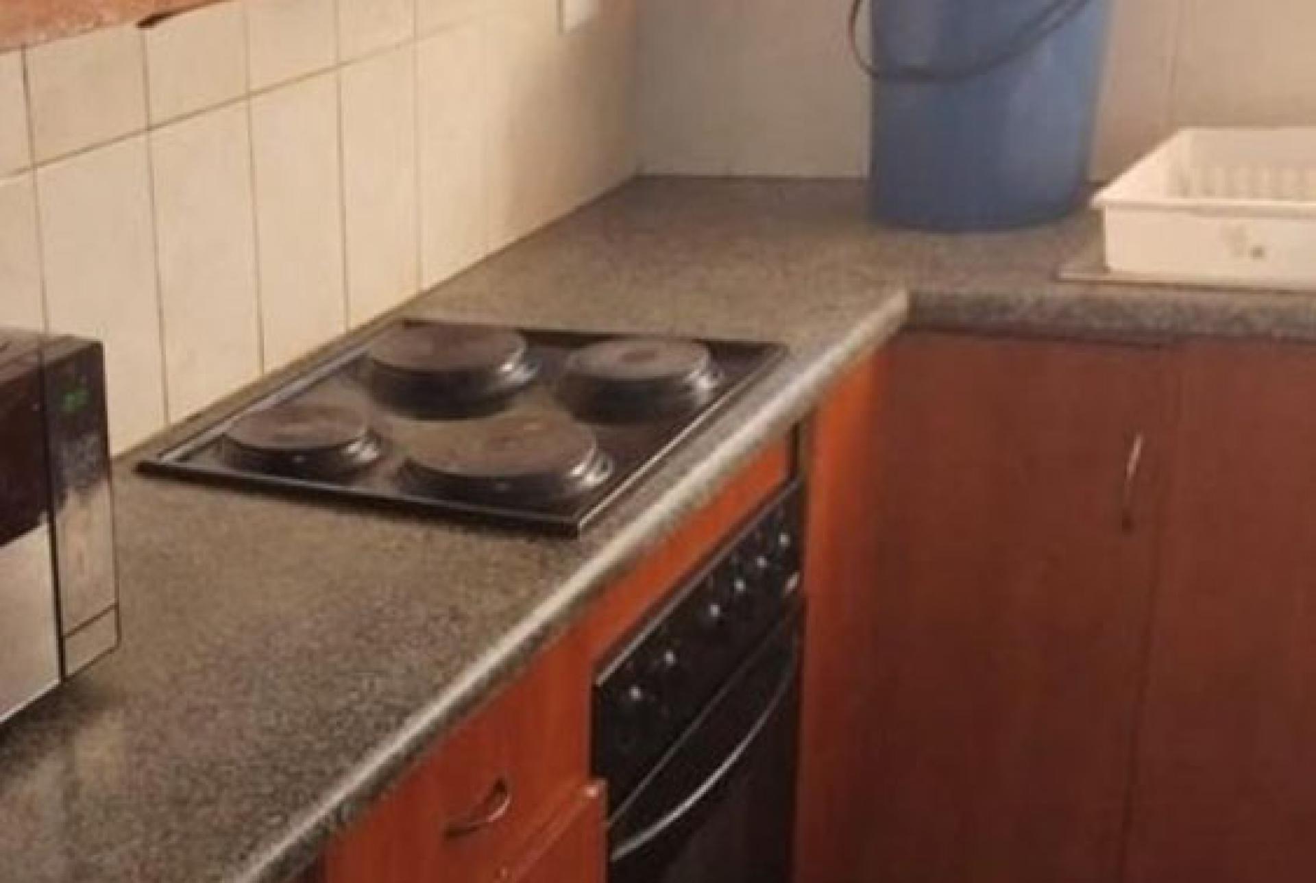 Kitchen of property in Primrose