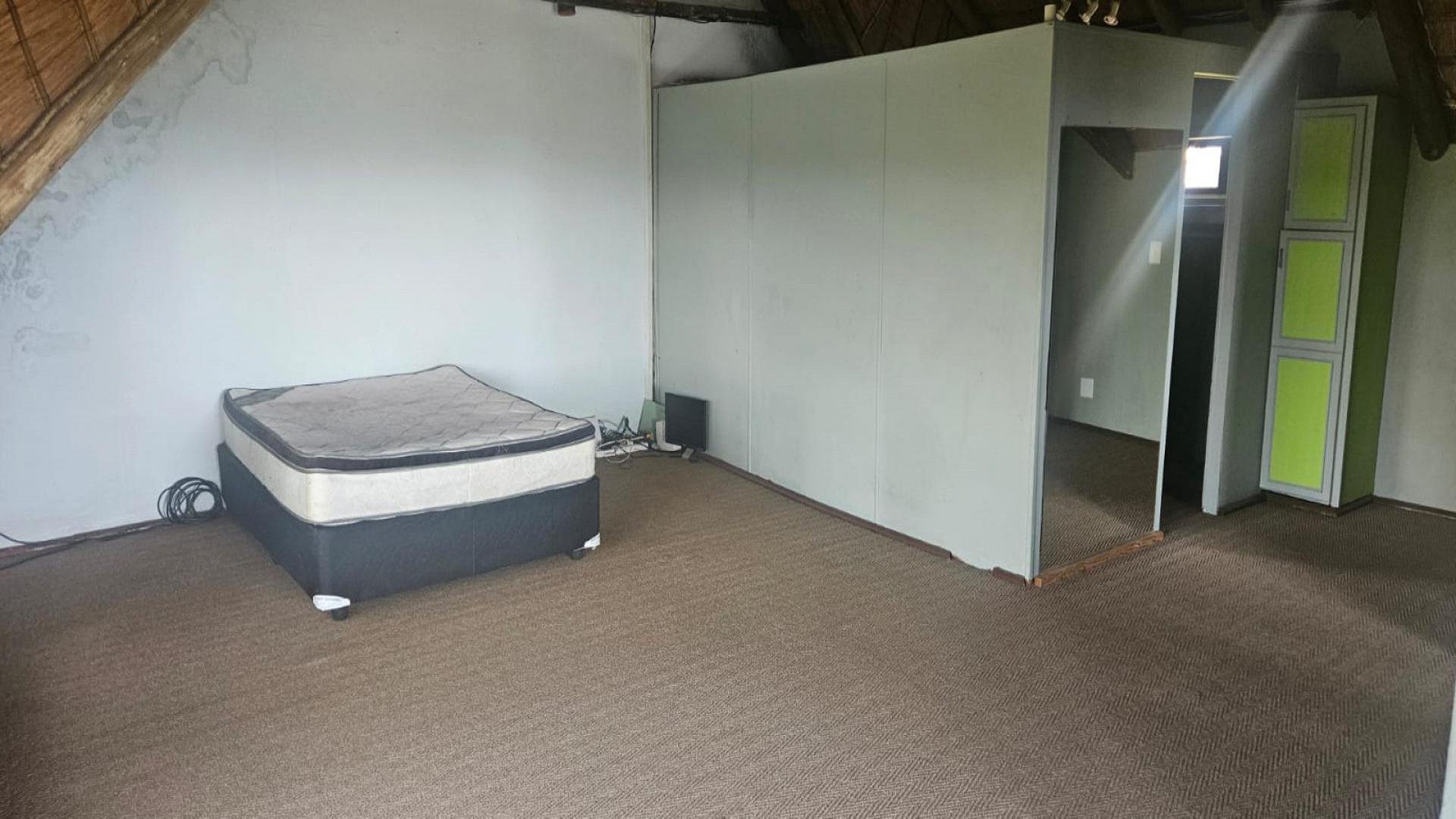 Bed Room 1 of property in Roodekrans