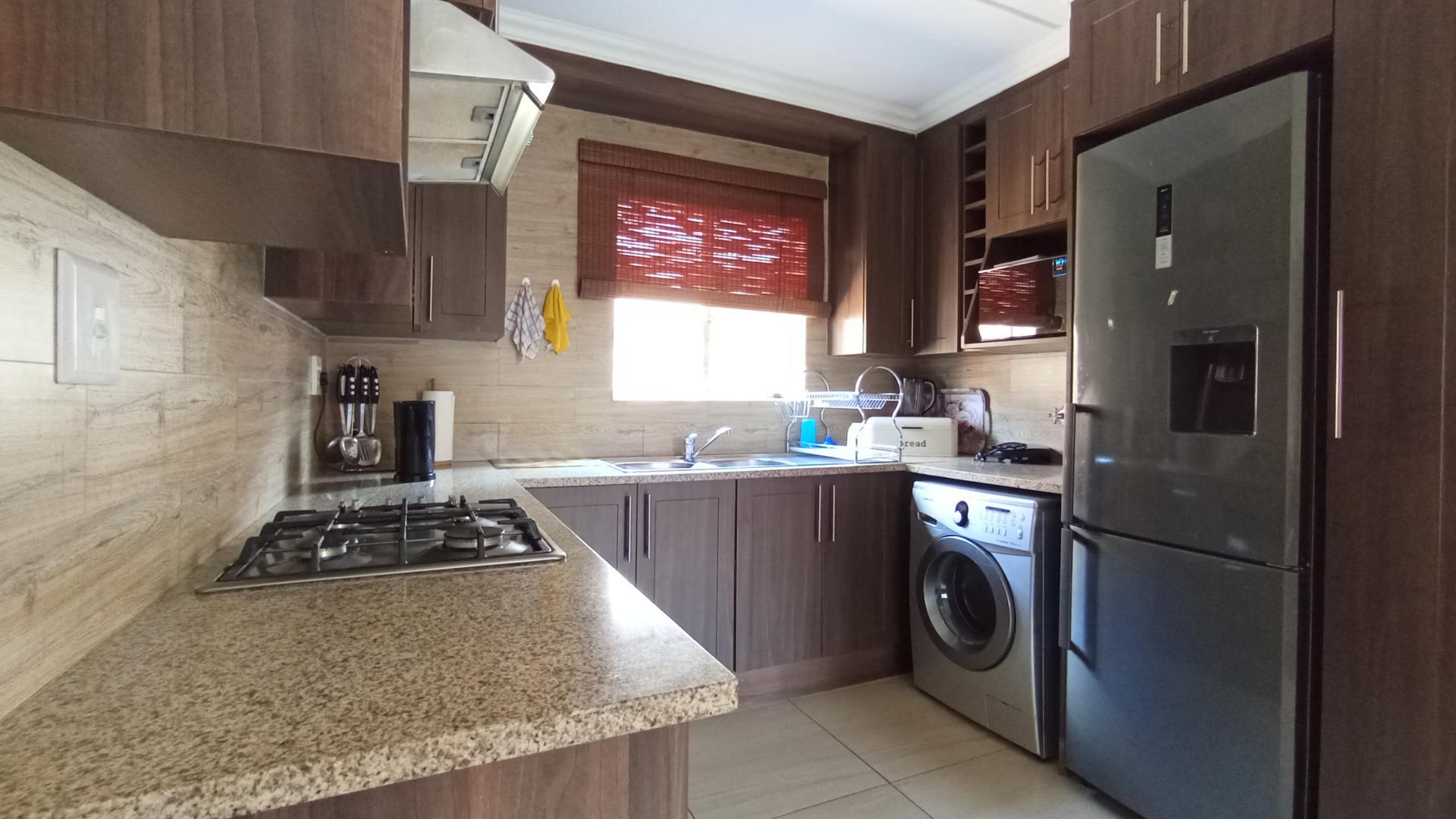 Kitchen - 8 square meters of property in Andeon