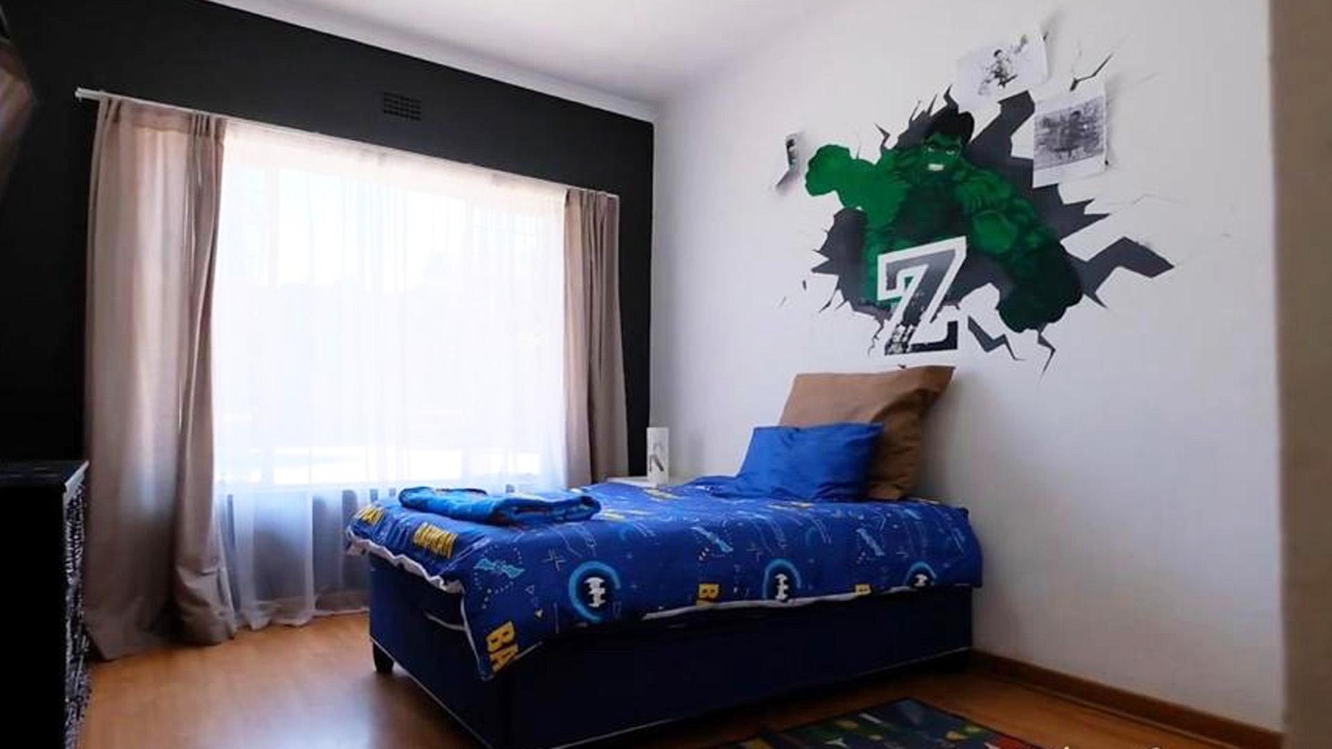 Bed Room 2 of property in Oakdene