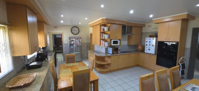 3 Bedroom House for Sale For Sale in Ventersdorp - MR701343