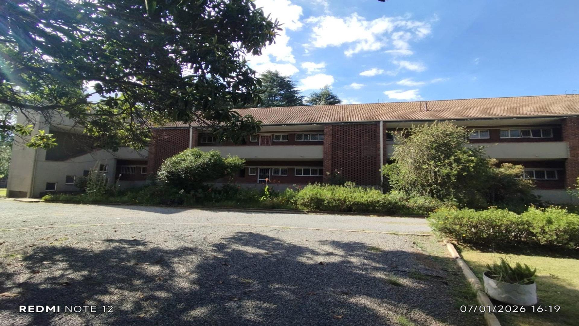 Front View of property in Three Rivers