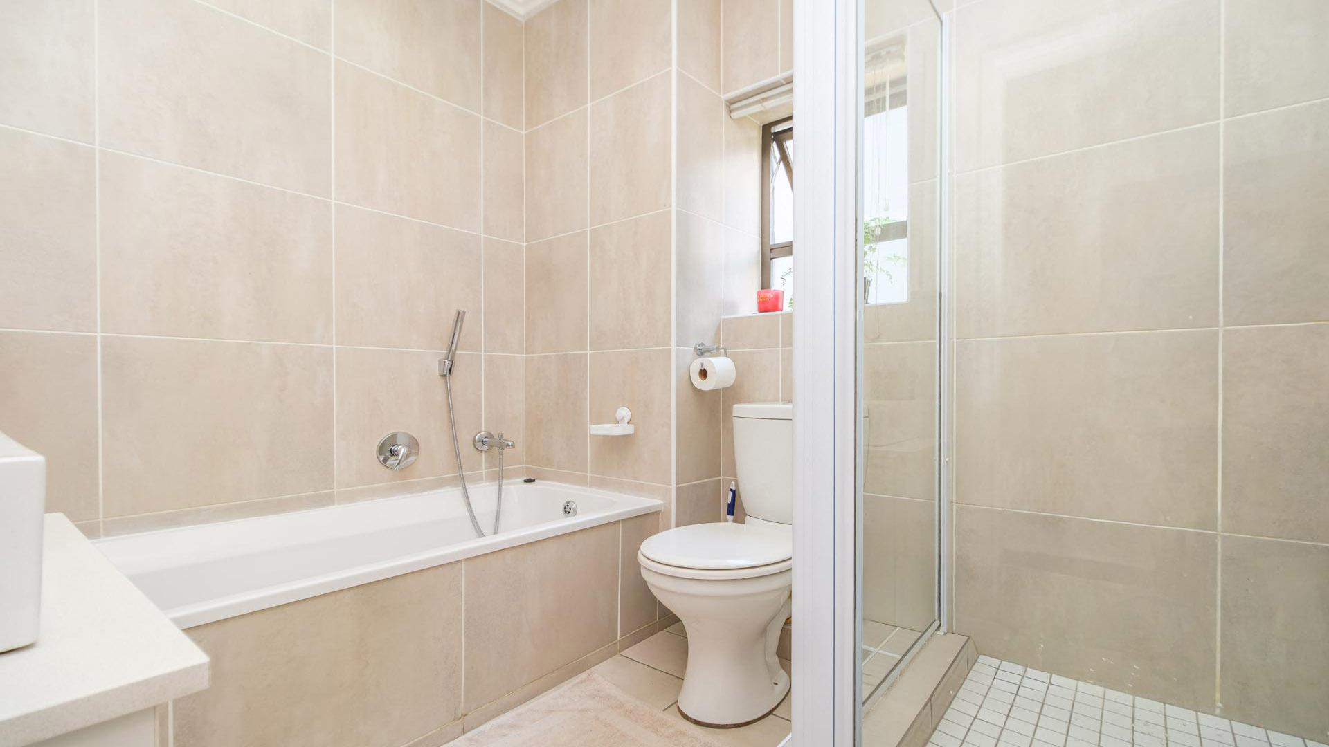 Bathroom 1 of property in Lone Hill