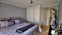 Bed Room 1 of property in Kempton Park