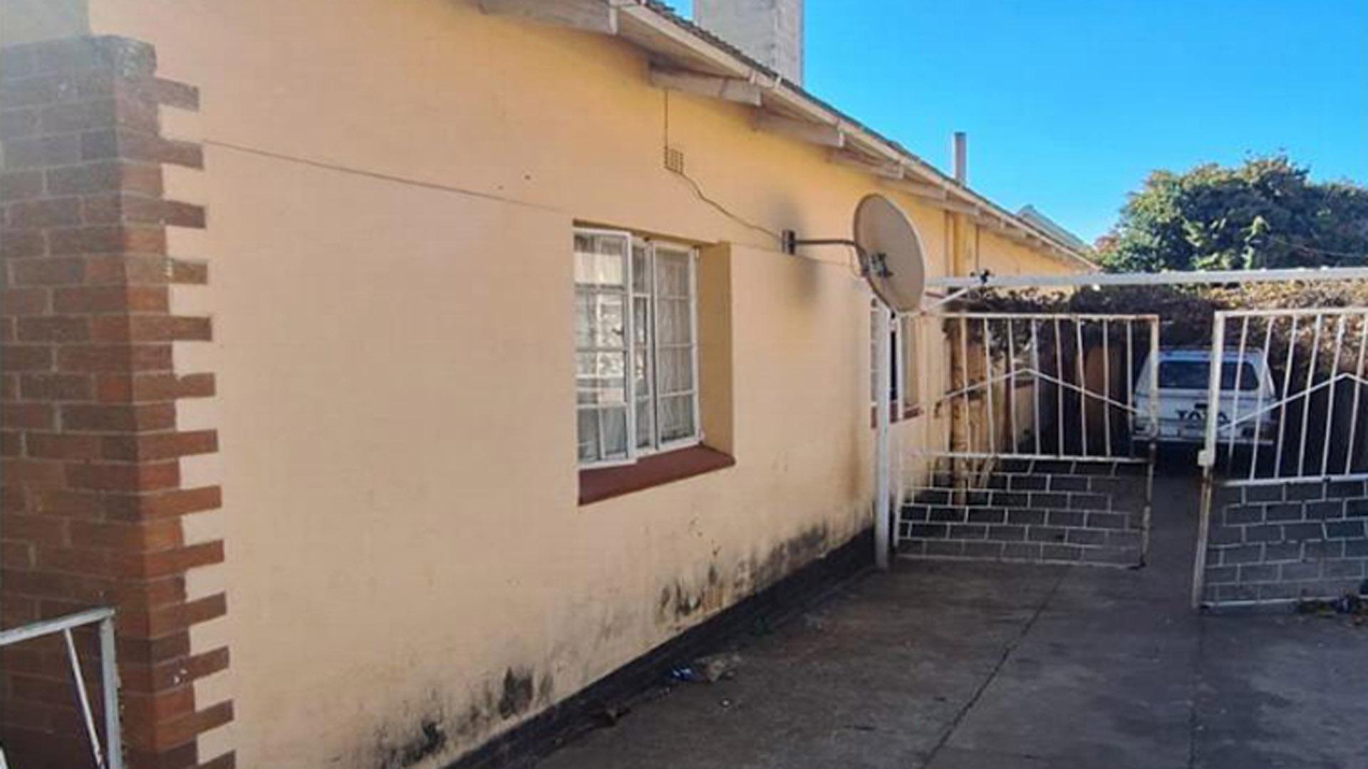 Garage of property in Turffontein