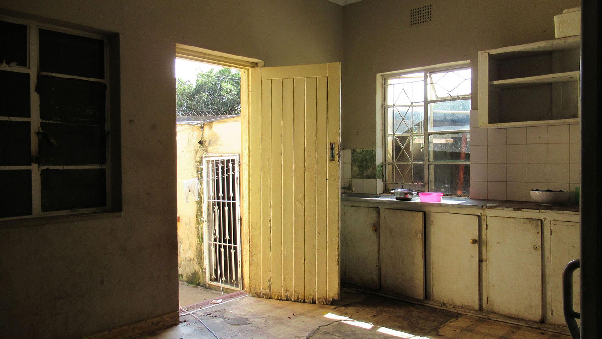 Kitchen - 19 square meters of property in Turffontein