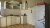 Kitchen - 19 square meters of property in Turffontein