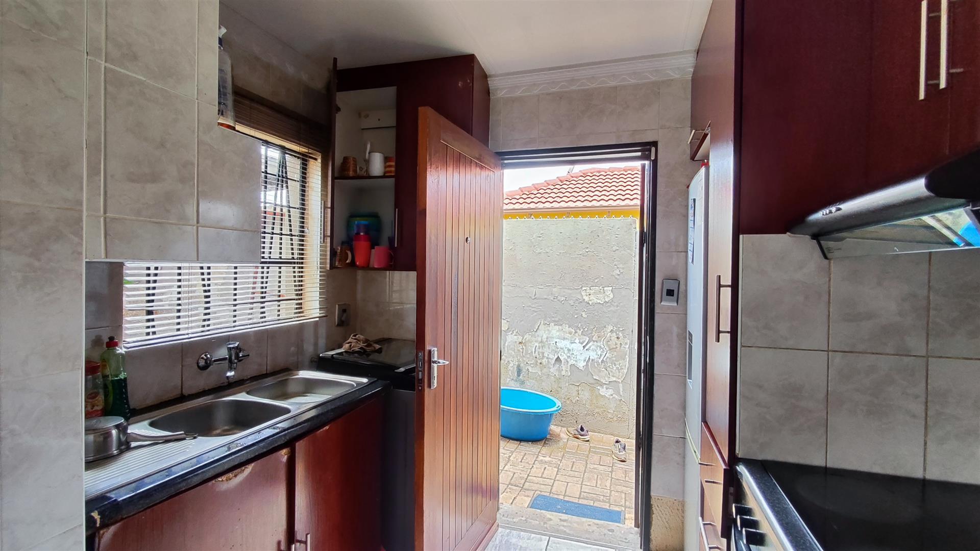 Kitchen - 6 square meters of property in Mindalore