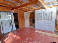  of property in De Rust