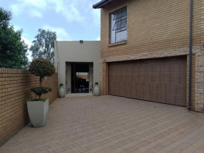 3 Bedroom House for Sale For Sale in Meyersdal - MR701485