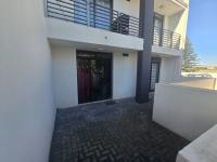  of property in Bloubergstrand