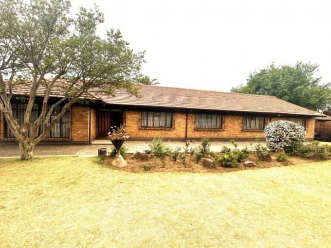 5 Bedroom House for Sale For Sale in Lambton Gardens - MR701511