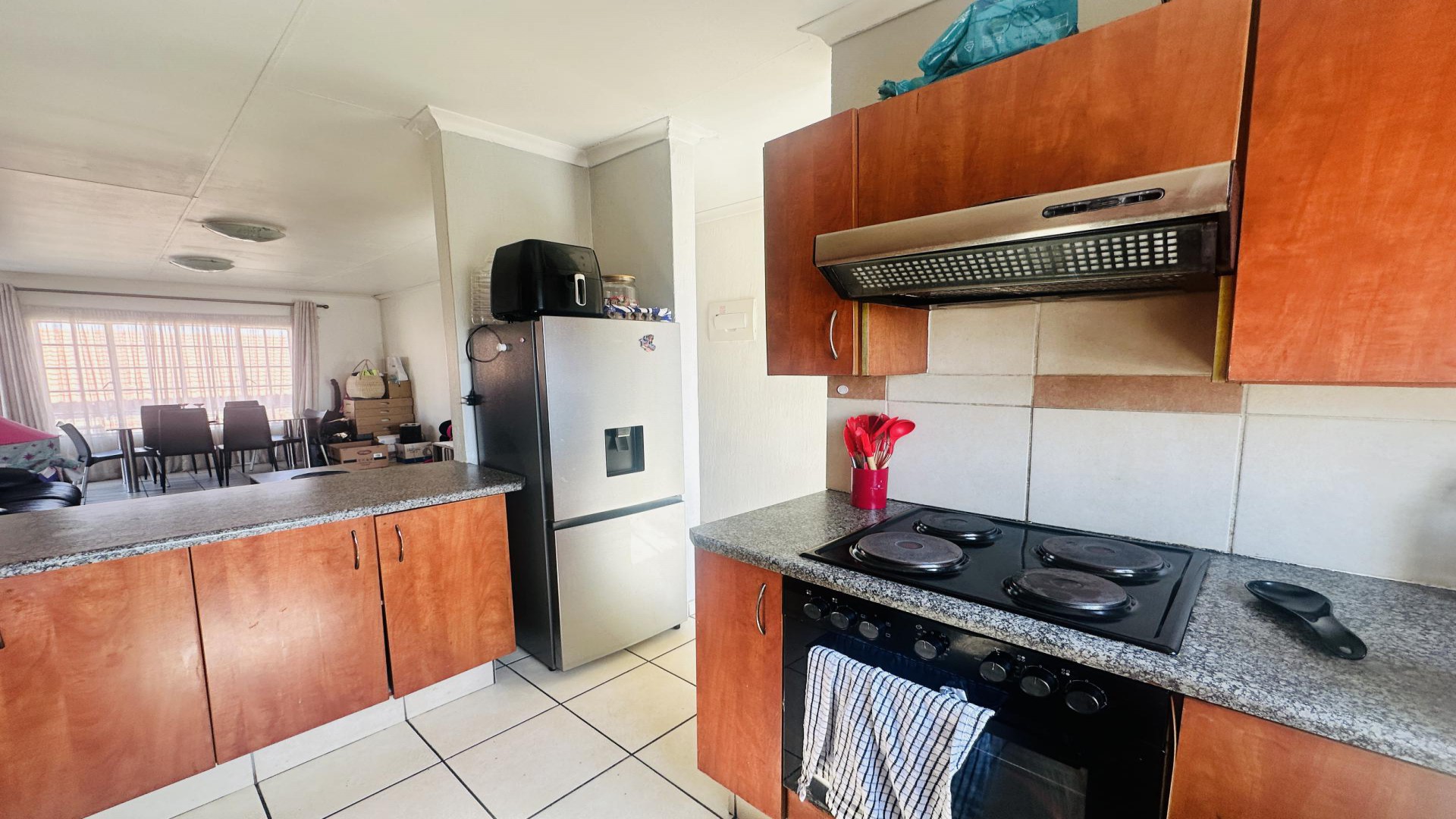 Kitchen of property in Winchester Hills