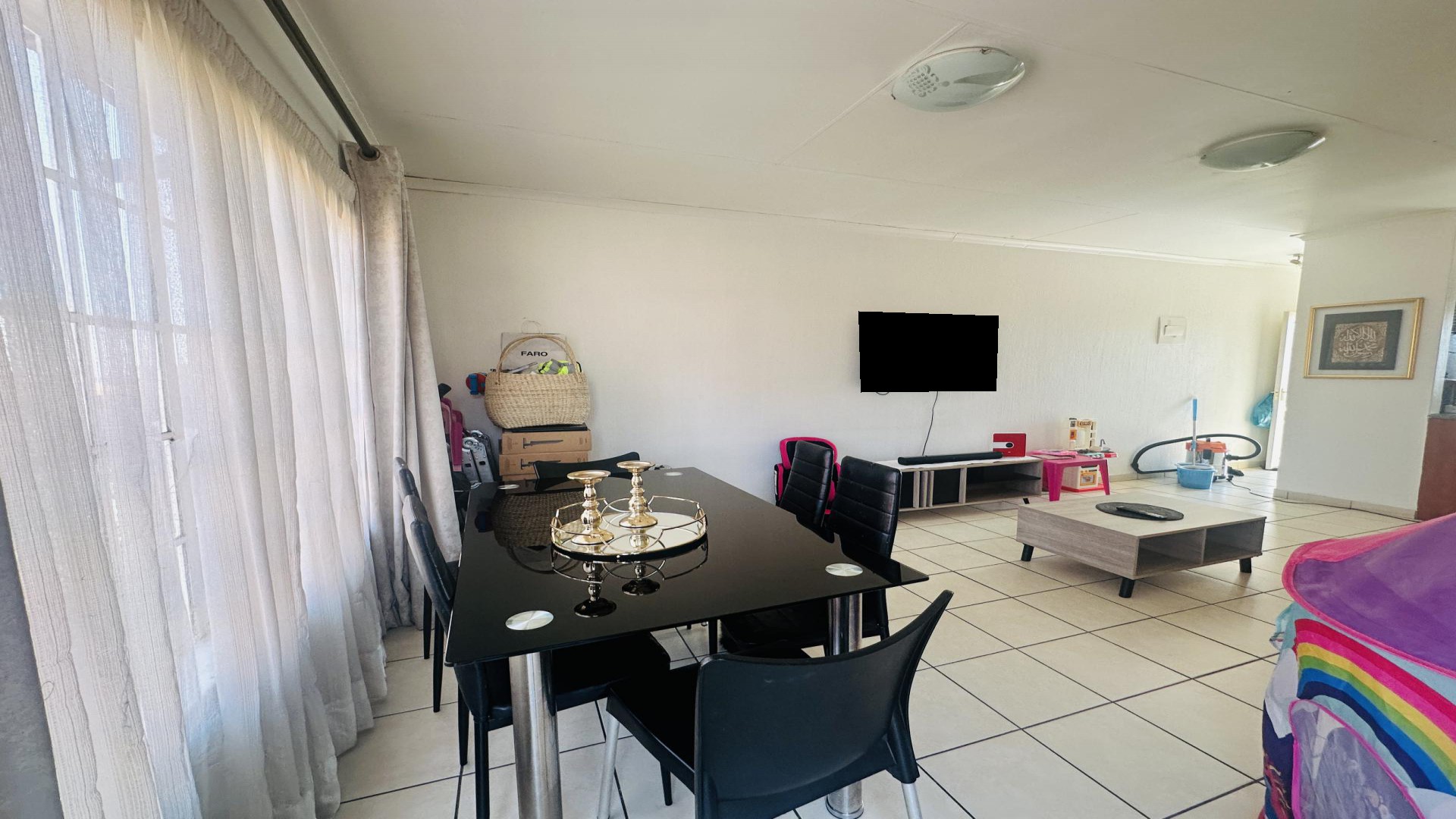 Dining Room of property in Winchester Hills