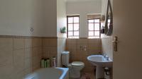 Bathroom 1 - 4 square meters of property in Theresapark