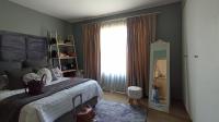 Main Bedroom - 18 square meters of property in Theresapark